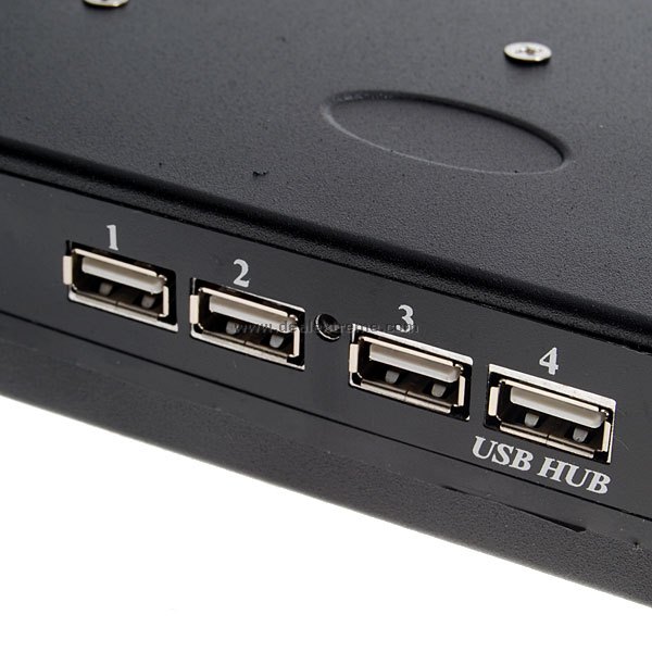 Quạt  tản nhiệt laptop có 3 pan và 4 hub usb 2.0